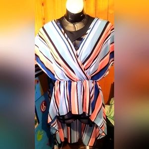 Striped High-Low Discreet Top Size L